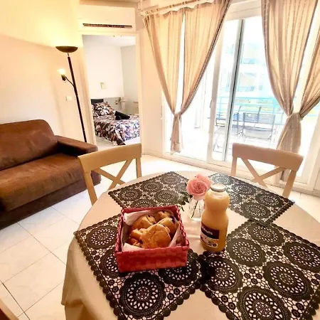 Apartament T2 Le Scintillant Plage-parking-terrasse-piscine Fréjus